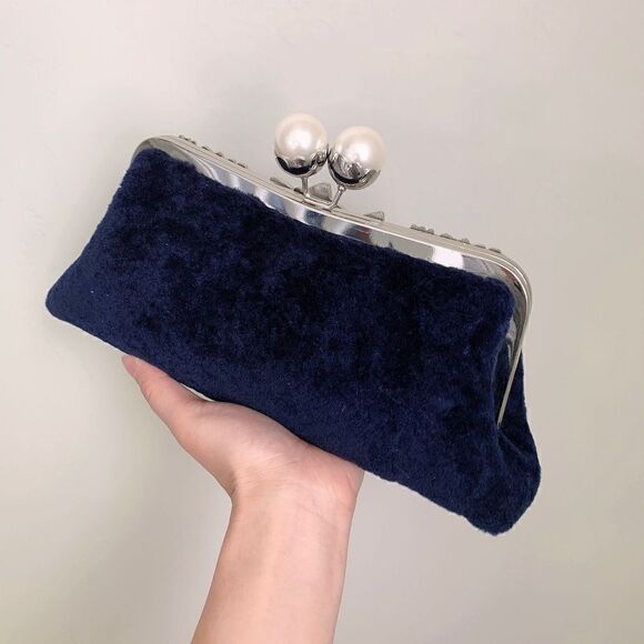 Handmade Real Shearling Pearl Kisslock Clutch/Wristlet/Evening Bag/Crossbody - Picture 13 of 16